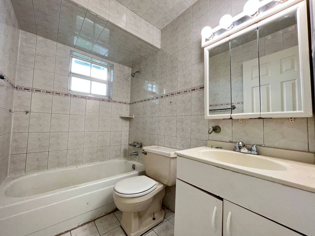 House for rent at 2448 SW 42nd Terrace, Fort Lauderdale, FL 33317