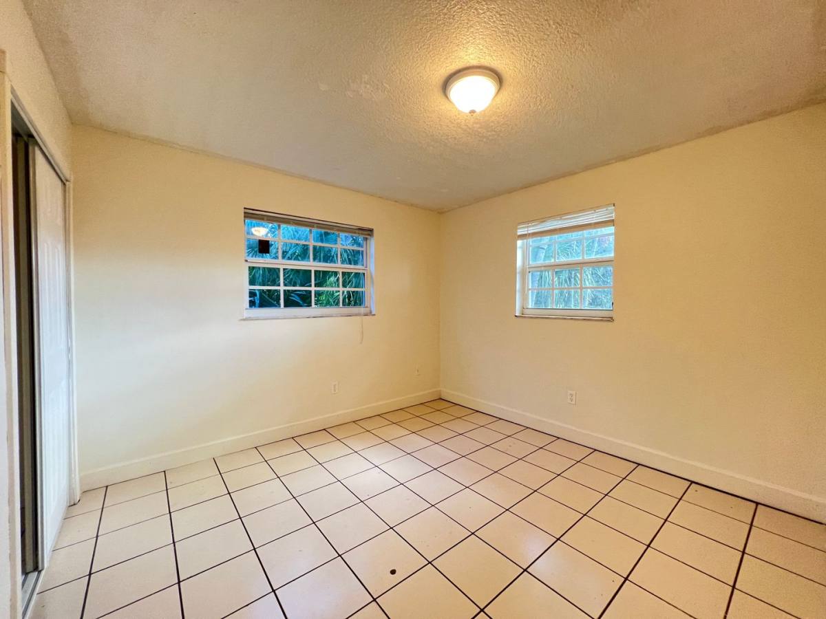 House for rent at 2448 SW 42nd Terrace, Fort Lauderdale, FL 33317