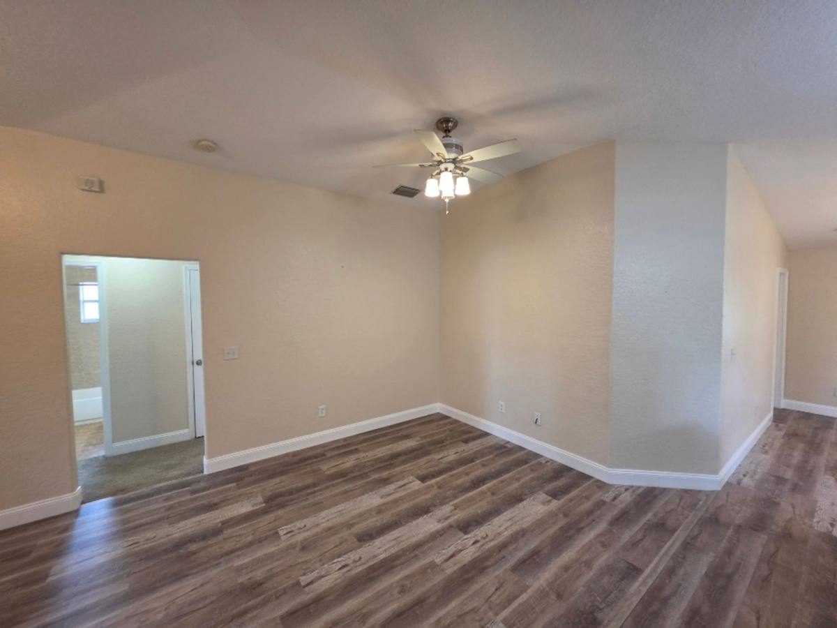 House for rent at 808 Valencia Ave, Daytona Beach, FL 32114