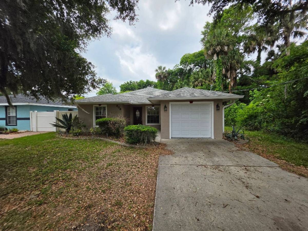 House for rent at 808 Valencia Ave, Daytona Beach, FL 32114