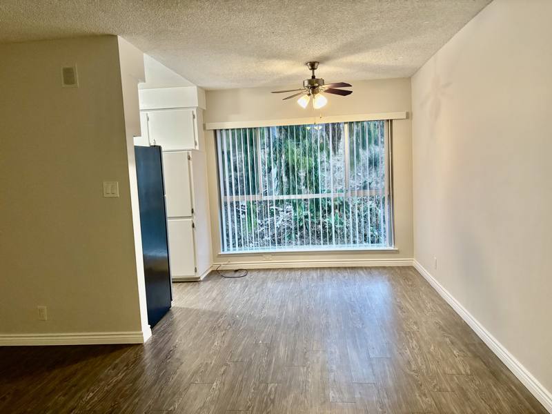 Apartment for rent at 1595 E Chevy Chase Dr #24, Glendale, CA 91206