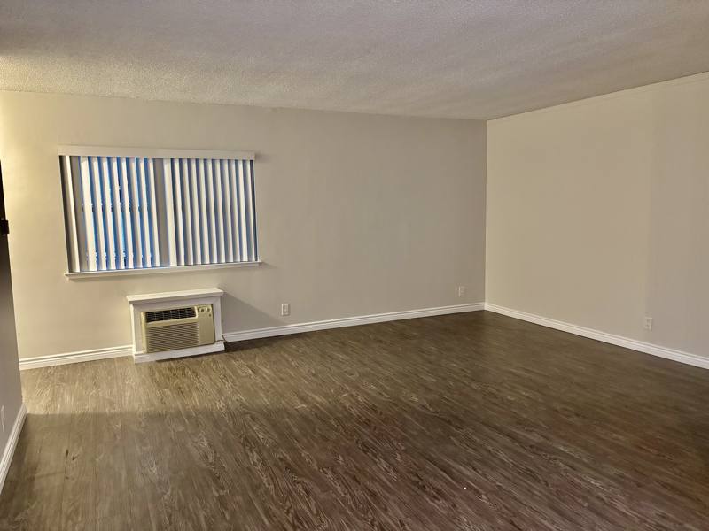Apartment for rent at 1595 E Chevy Chase Dr #24, Glendale, CA 91206