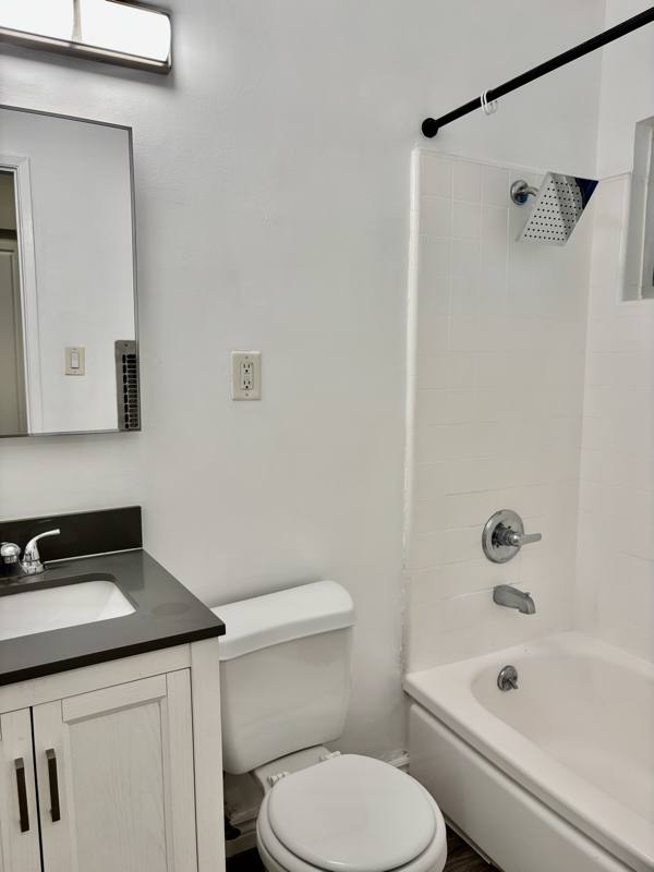 Apartment for rent at 1595 E Chevy Chase Dr #24, Glendale, CA 91206