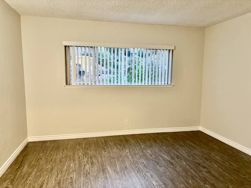 Apartment for rent at 1595 E Chevy Chase Dr #24, Glendale, CA 91206