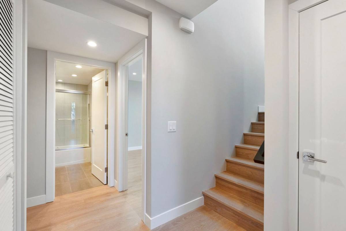 Townhouse for rent at 3209 L St, San Diego, CA 92102