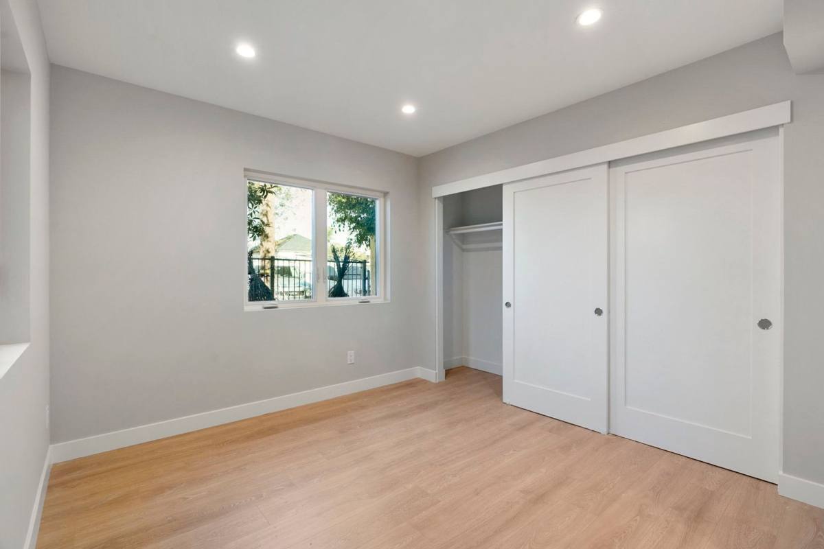 Townhouse for rent at 3209 L St, San Diego, CA 92102