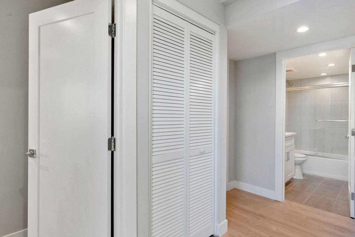 Townhouse for rent at 3209 L St, San Diego, CA 92102