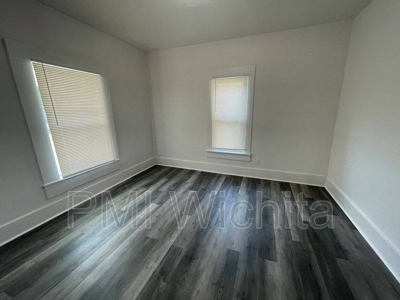 House for rent at 202 N Ash St, Wichita, KS 67214