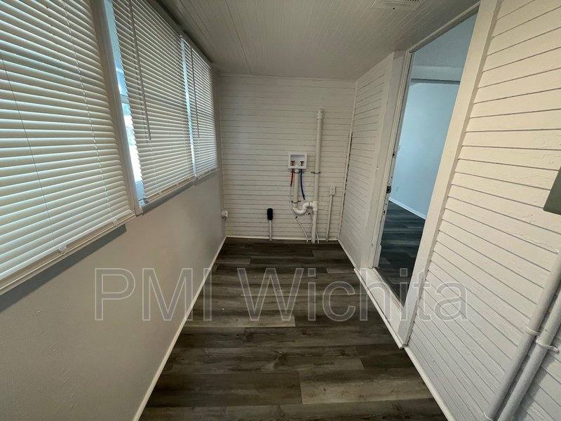 House for rent at 202 N Ash St, Wichita, KS 67214