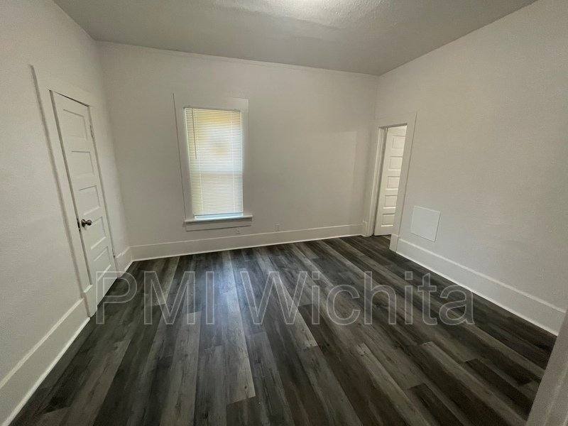 House for rent at 202 N Ash St, Wichita, KS 67214