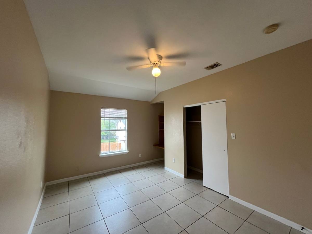 Apartment for rent at 1016 Blanco Rd, San Antonio, TX 78212