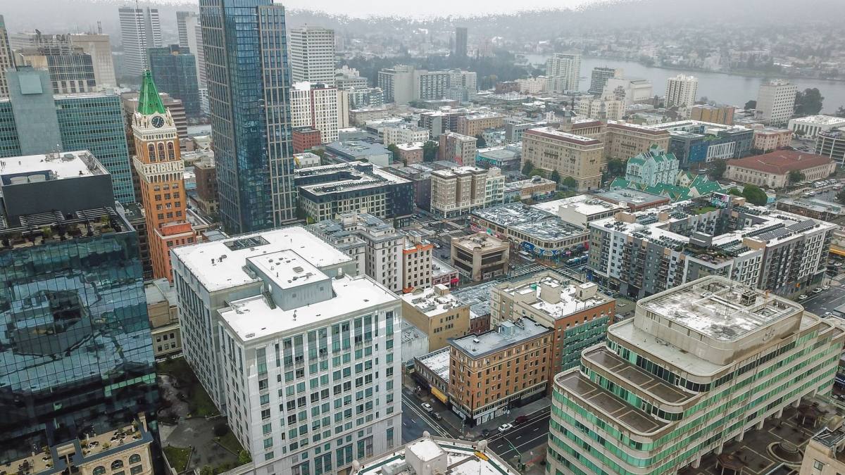 Apartment for rent at 392 11th St, Oakland, CA 94607
