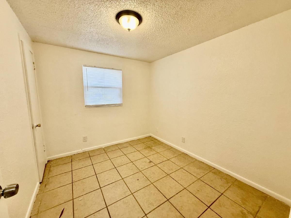 House for rent at 2540 W 25th St, Jacksonville, FL 32209