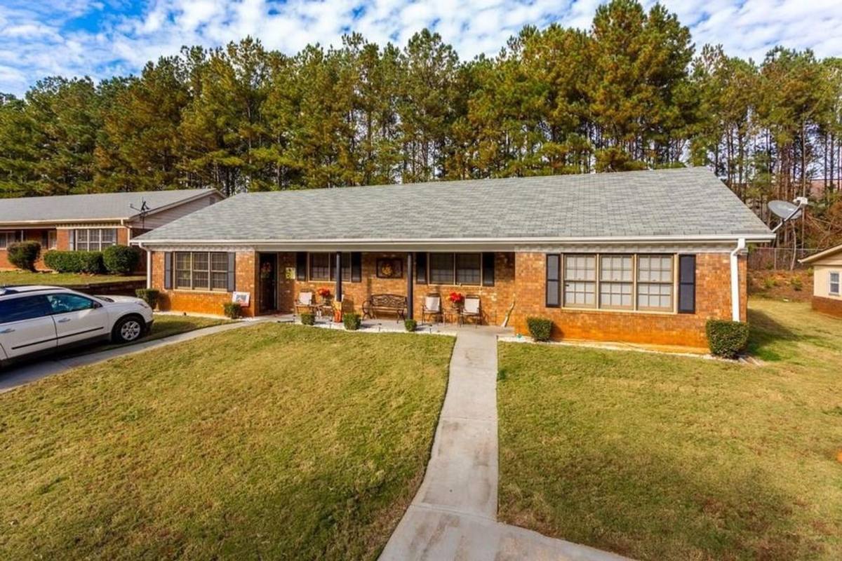 Apartment for rent at 1780 Southgate Lane SE, Conyers, GA 30013