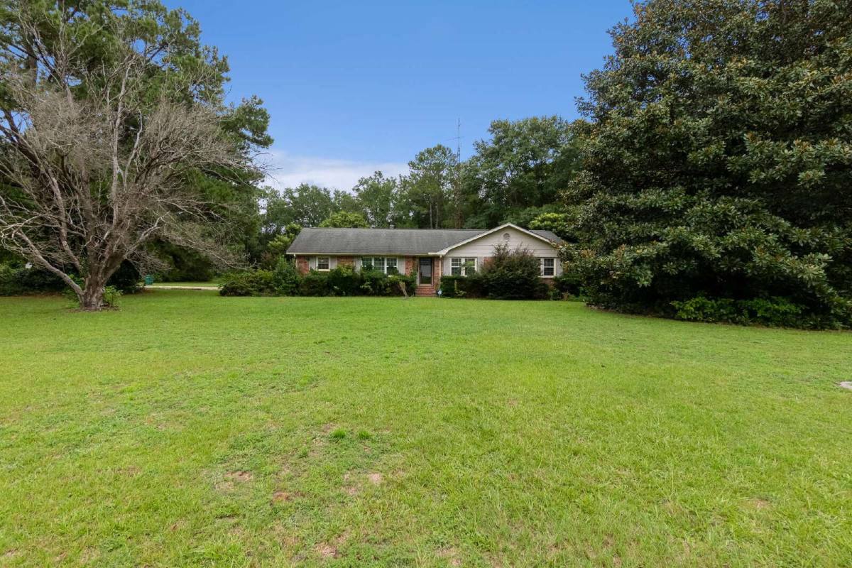 House for rent at 9 Bancroft Dr, Sumter, SC 29154