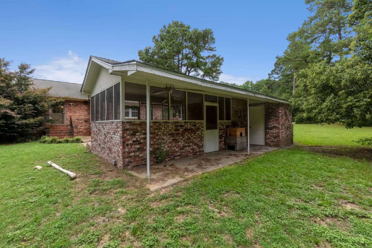 House for rent at 9 Bancroft Dr, Sumter, SC 29154