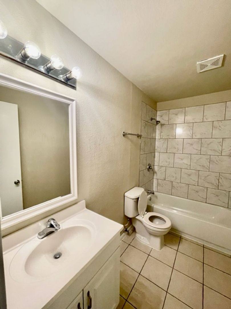 Condo for rent at 1500 Lake Shore Dr #211, Waco, TX 76708