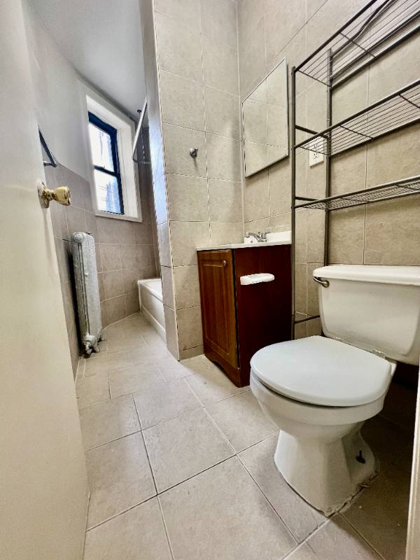 Apartment for rent at 358 Bergen Ave, Jersey City, NJ 07304