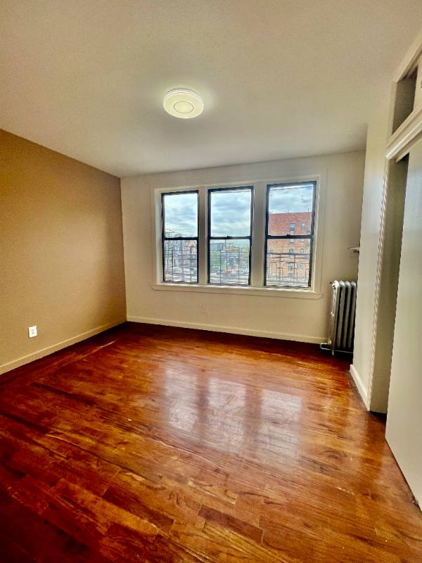 Apartment for rent at 358 Bergen Ave, Jersey City, NJ 07304