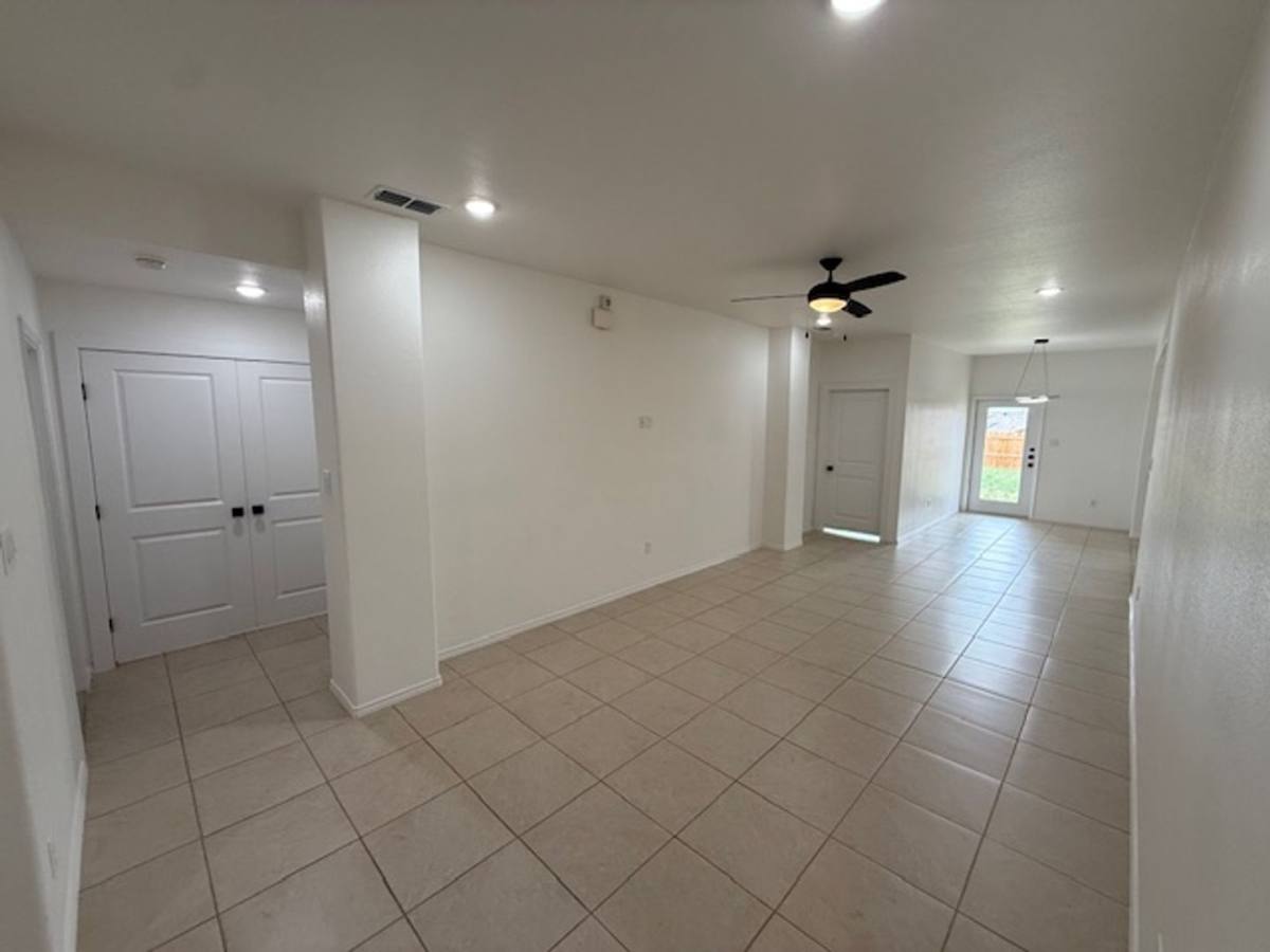 House for rent at 3510 Pascual De Leon Dr, Laredo, TX 78046