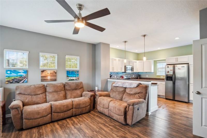 Townhouse for rent at 2102 High St, Des Moines, IA 50312
