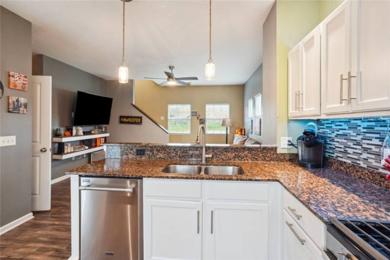 Townhouse for rent at 2102 High St, Des Moines, IA 50312