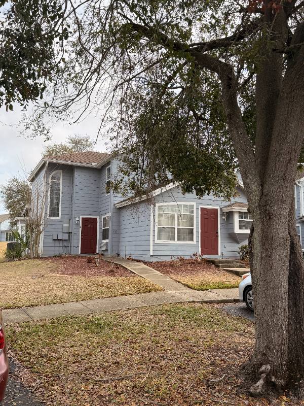 Townhouse for rent at 332 Caribbean Dr, Davenport, FL 33897