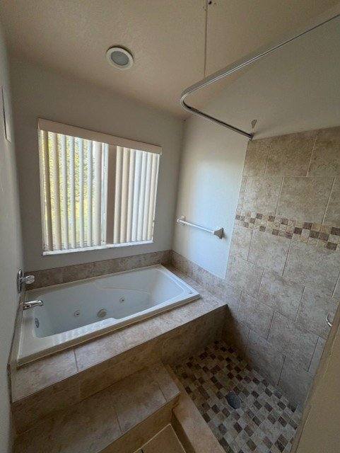 Townhouse for rent at 332 Caribbean Dr, Davenport, FL 33897