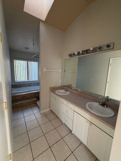 Townhouse for rent at 332 Caribbean Dr, Davenport, FL 33897
