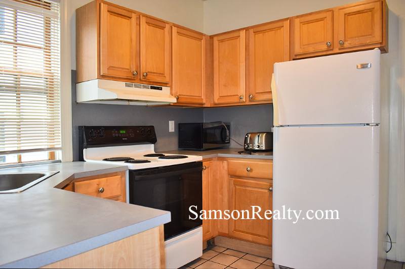 Townhouse for rent at 298 Hope St #2, Providence, RI 02906