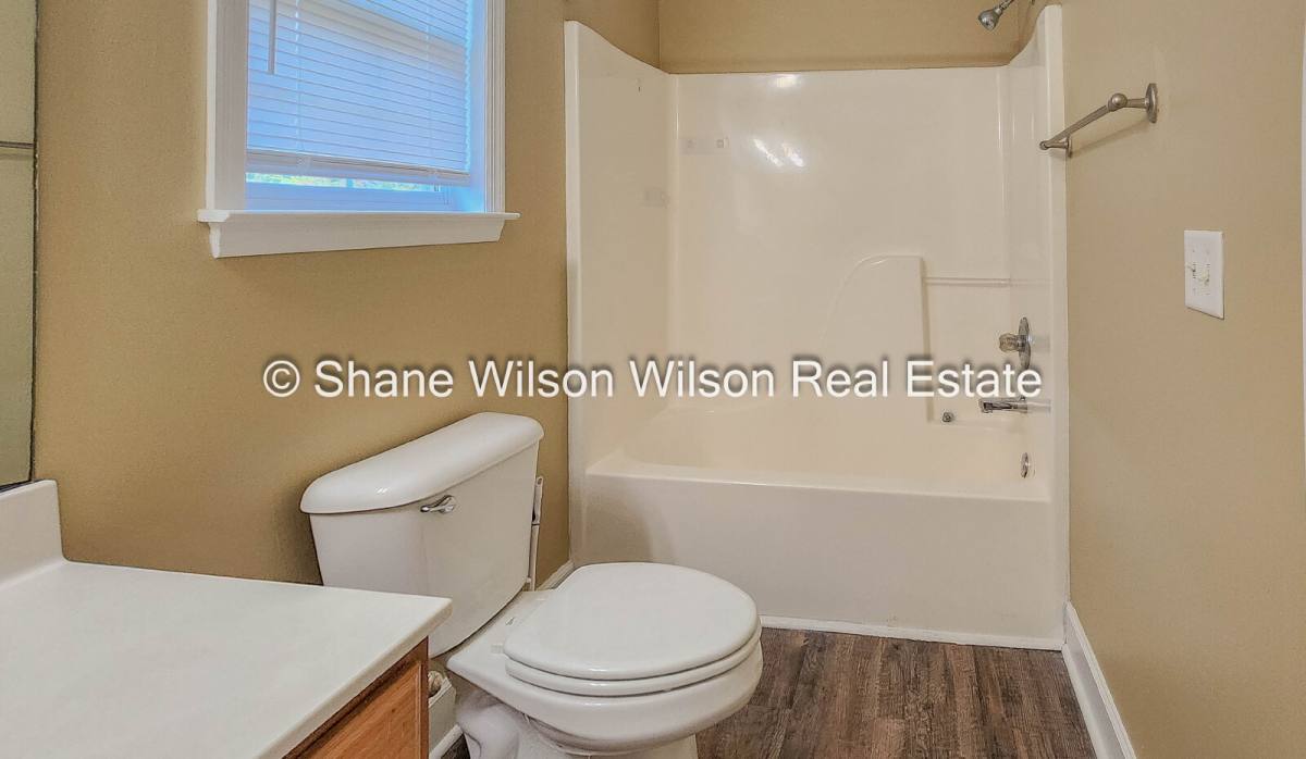 House for rent at 110 2nd St, Rossville, GA 30741