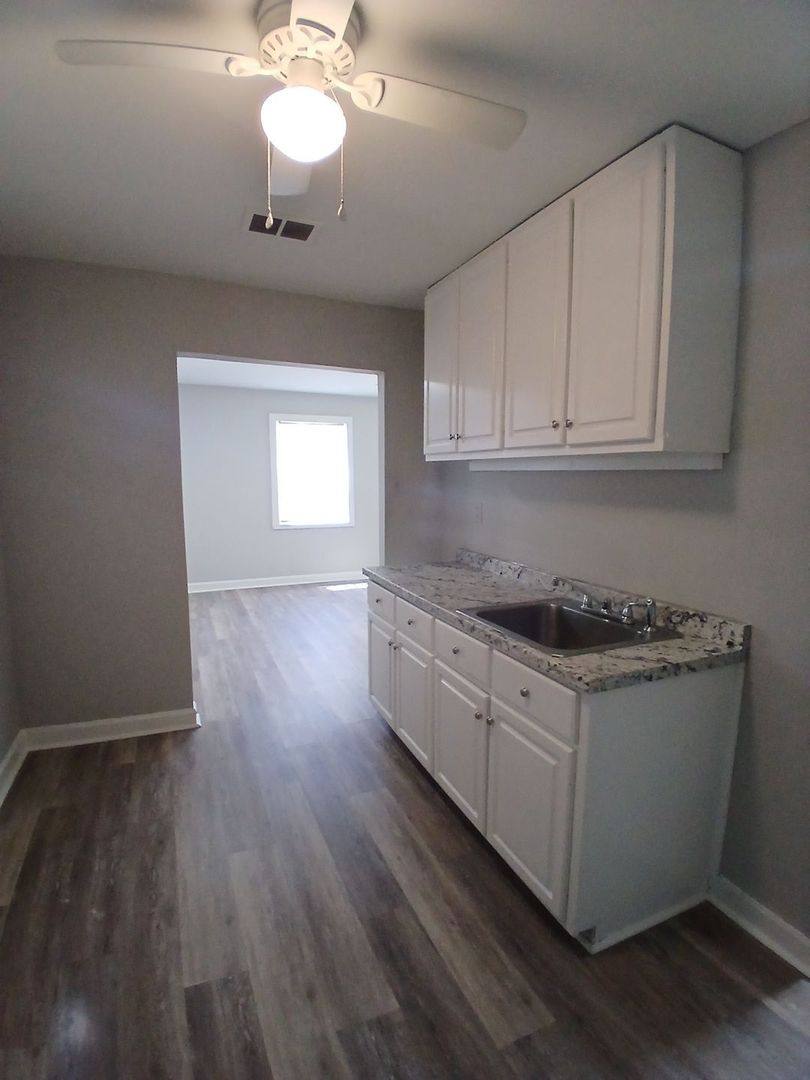 House for rent at 914 Restbrook Ave, Memphis, TN 38127