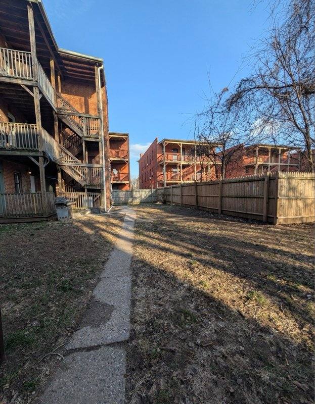 905 Park St #2, Hartford, CT 06106