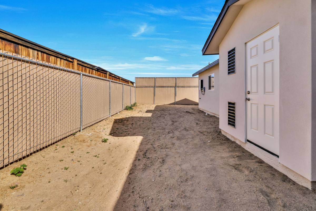 Apartment for rent at 1340 W Mariposa Ave #1, Ridgecrest, CA 93555