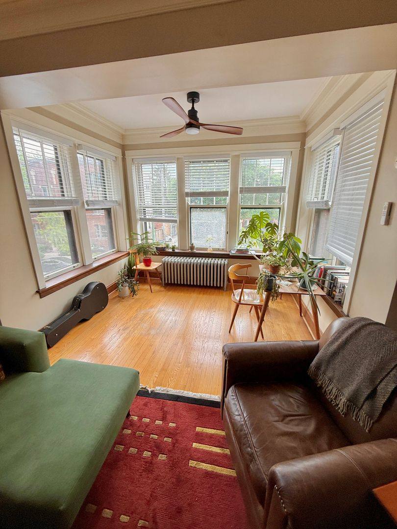 Apartment for rent at 1414-1416 W Farragut, Chicago, IL 60640