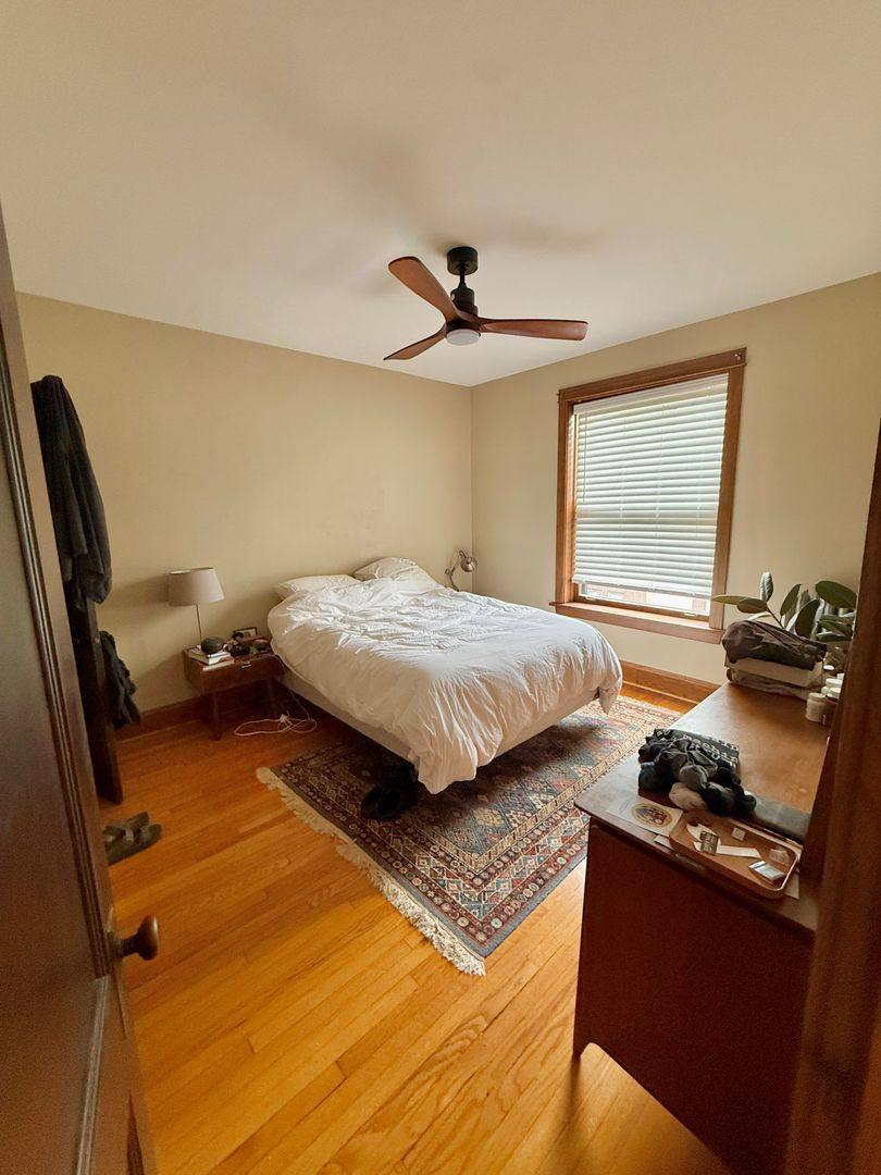 Apartment for rent at 1414-1416 W Farragut, Chicago, IL 60640