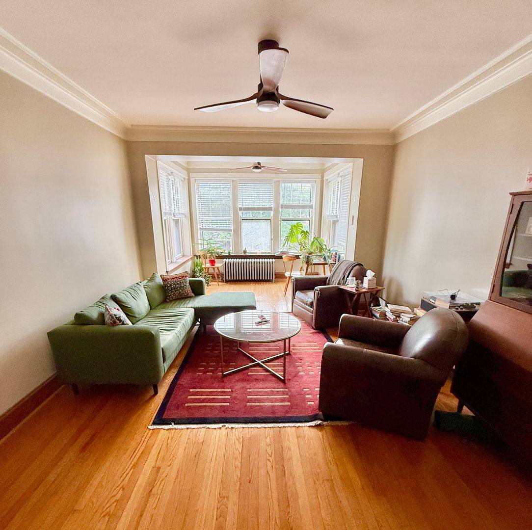 Apartment for rent at 1414-1416 W Farragut, Chicago, IL 60640