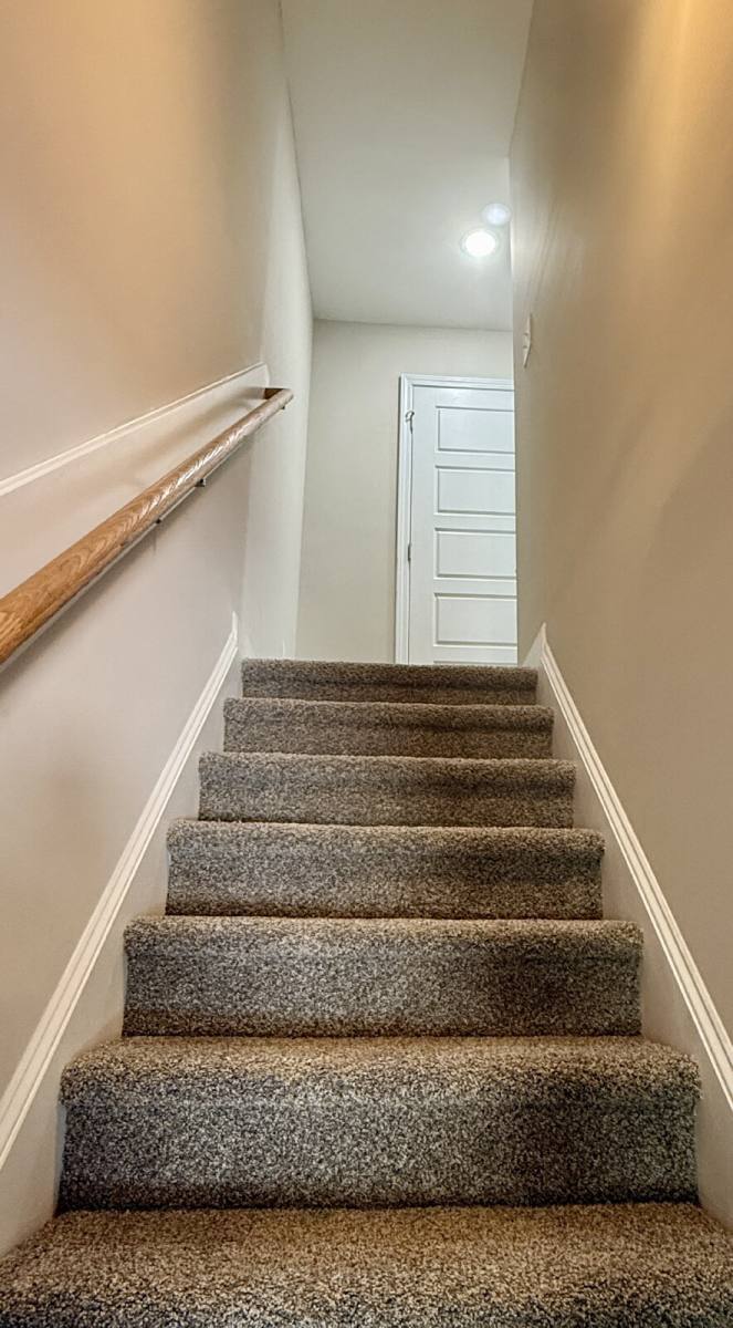 Townhouse for rent at 8103 King Rd, Fayetteville, NC 28306