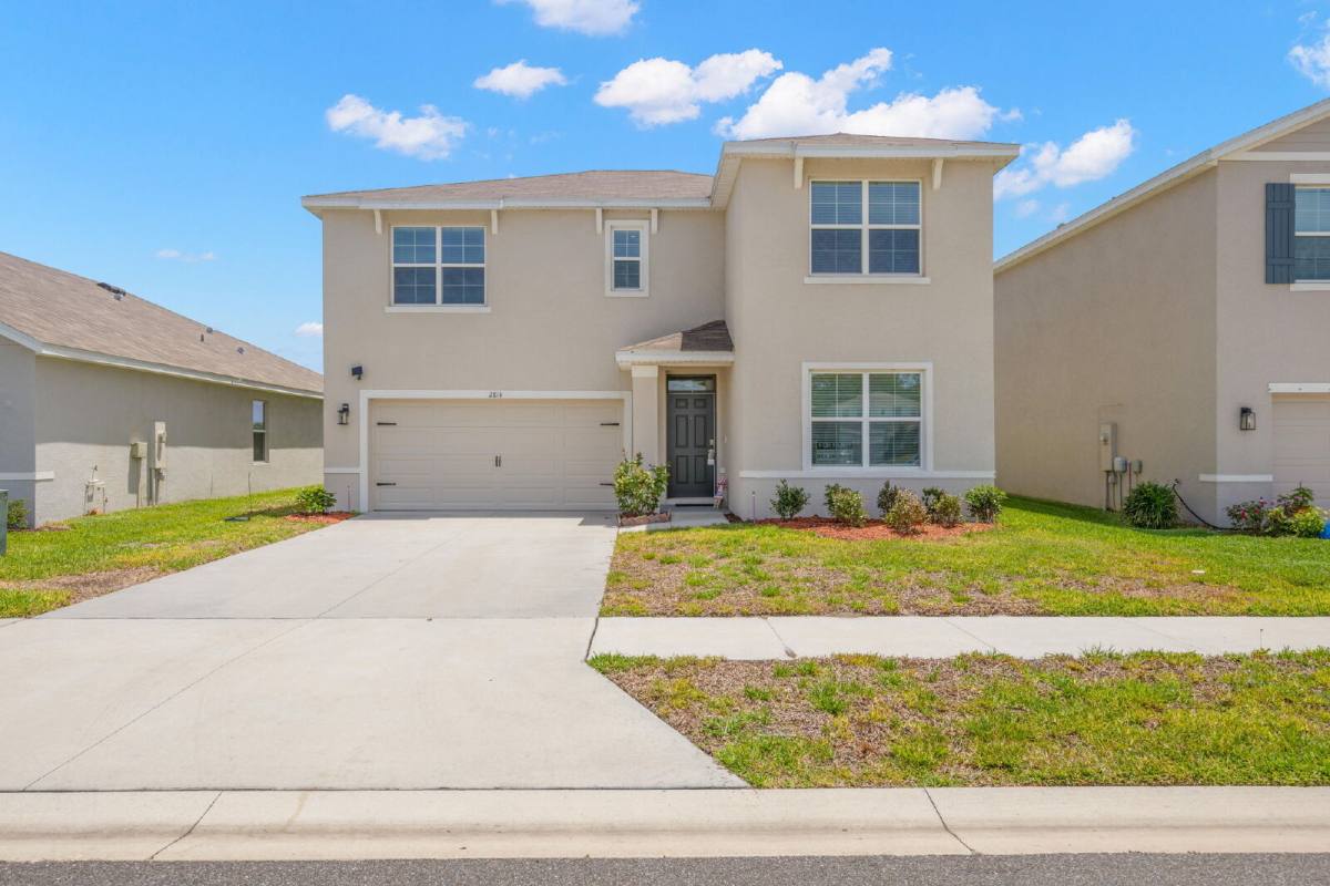 House for rent at 2814 Common Fig Run, Wesley Chapel, FL 33543