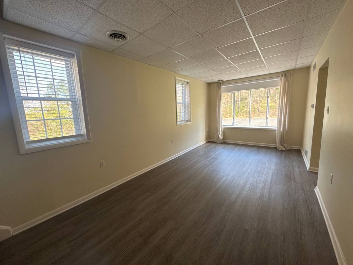 House for rent at 3676 Lower Saucon Rd, Hellertown, PA 18055