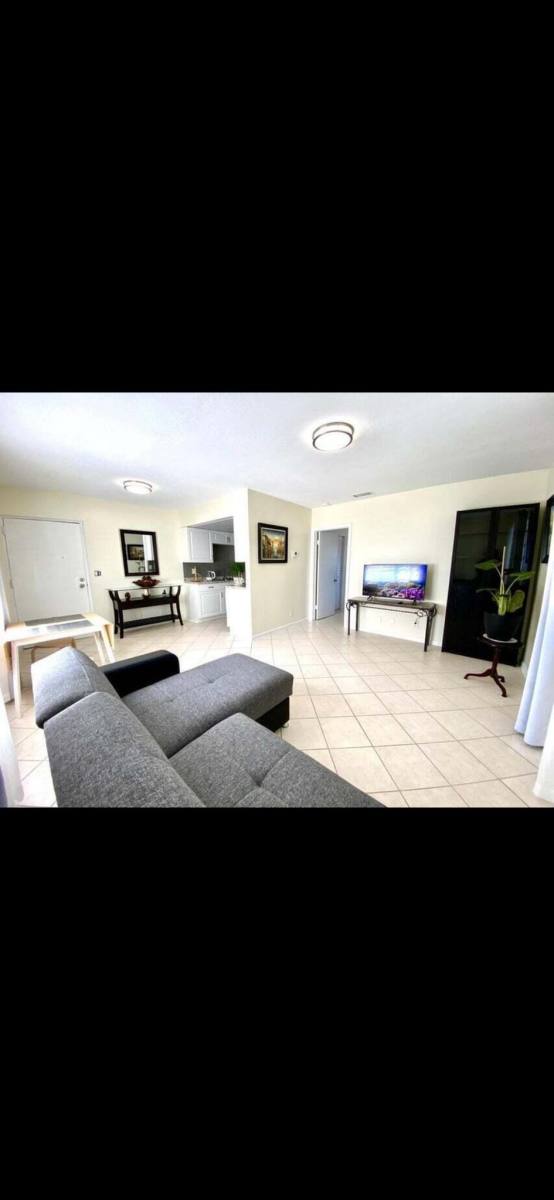 Apartment for rent at 523 SE 20th Court #5, Boynton Beach, FL 33435