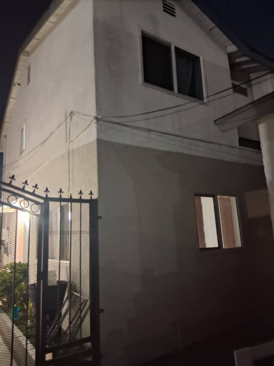 Apartment for rent at 1624 E 87th St, Los Angeles, CA 90002