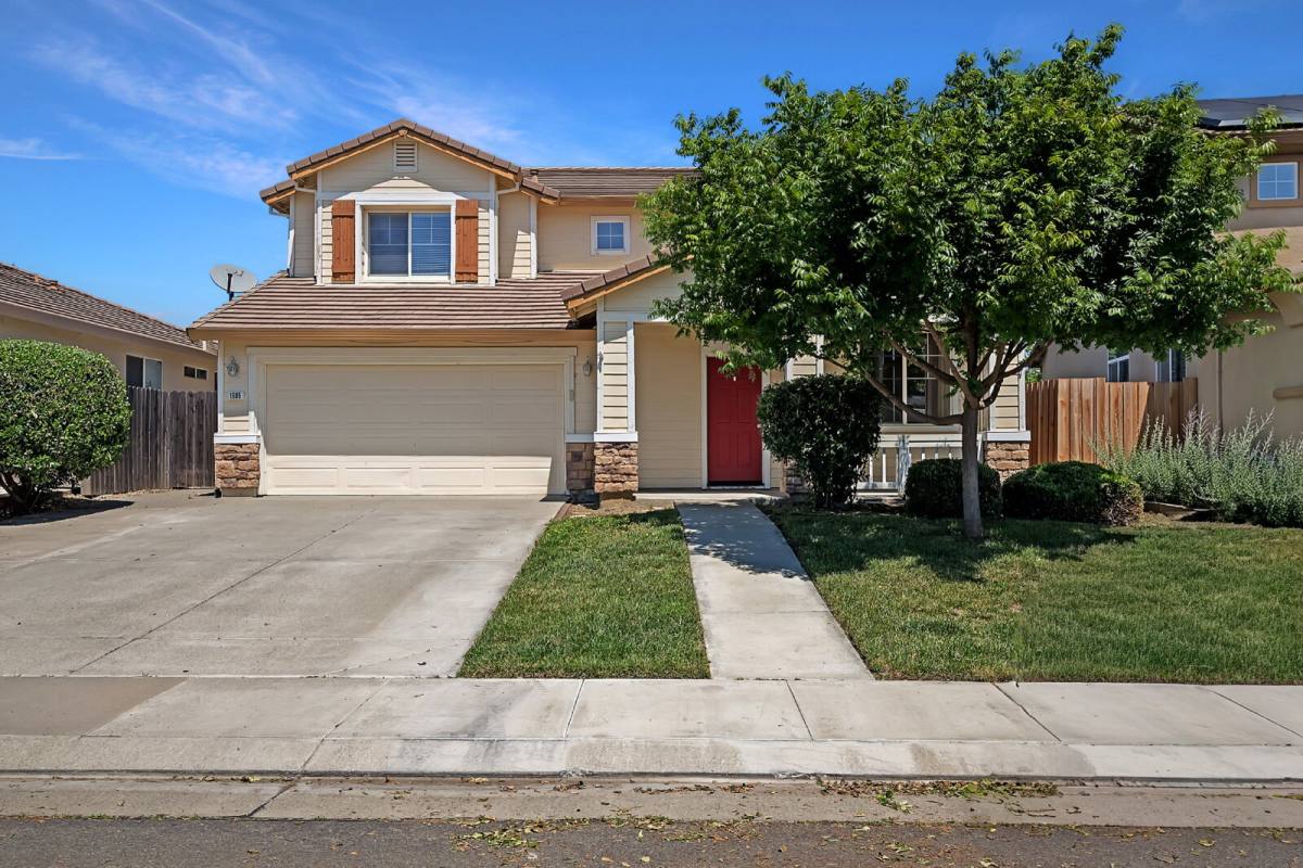 House for rent at 1605 Laugenour Dr, Woodland, CA 95776