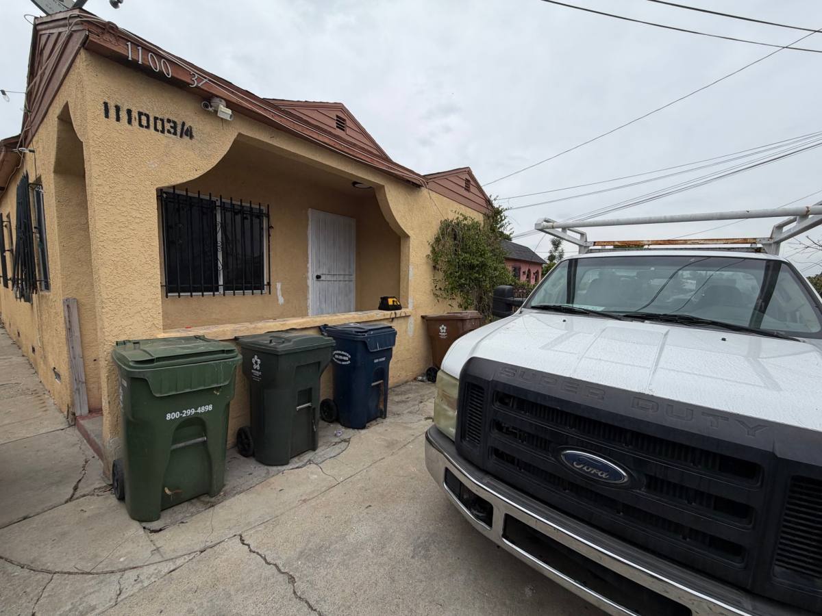 Townhouse for rent at 11100 Normandie Ave #3 4, Los Angeles, CA 90044