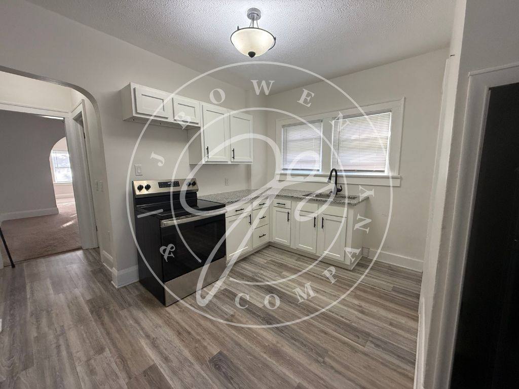 Townhouse for rent at 316 Morrison Dr, Toledo, OH 43605