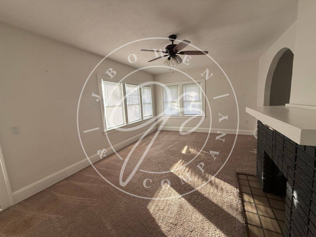 Townhouse for rent at 316 Morrison Dr, Toledo, OH 43605