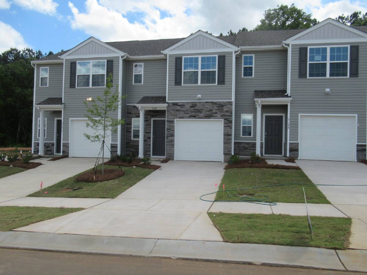 Townhouse for rent at 3192 Ora Smith Rd, Lincolnton, NC 28092