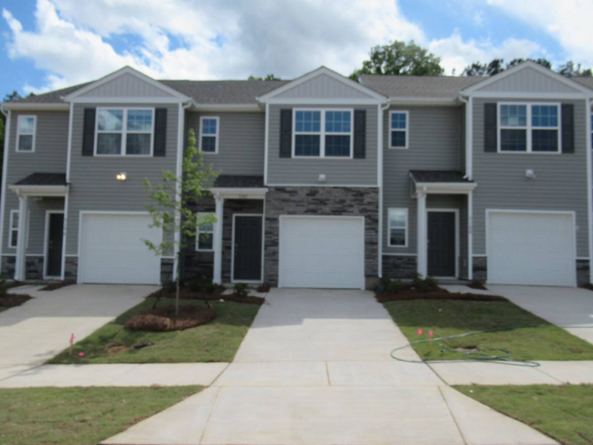Townhouse for rent at 3192 Ora Smith Rd, Lincolnton, NC 28092