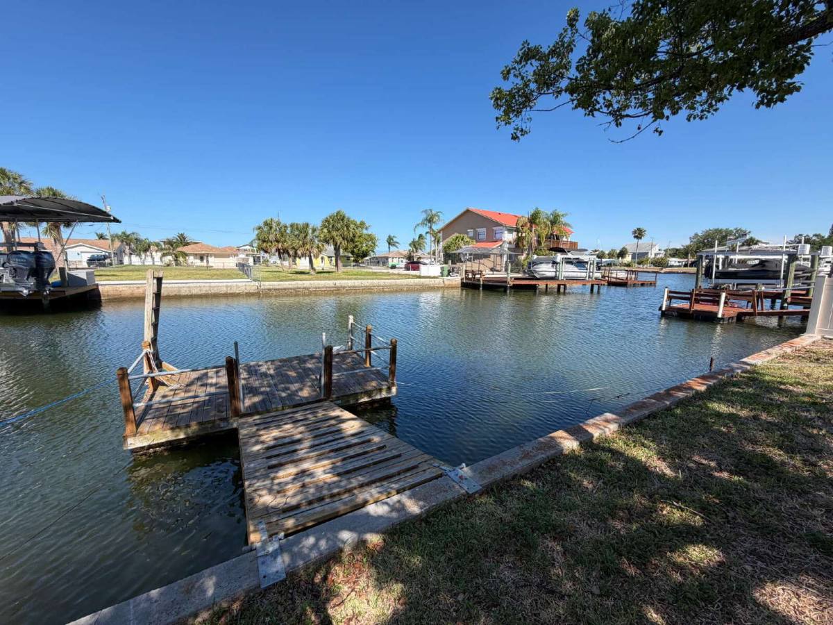 House for rent at 13815 San Juan Ave, Hudson, FL 34667