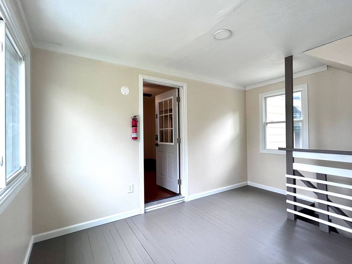 Apartment for rent at 199 Beck Ave #2, Akron, OH 44302